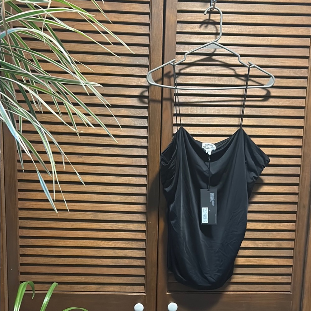 Elegant Black Women's Tank Top